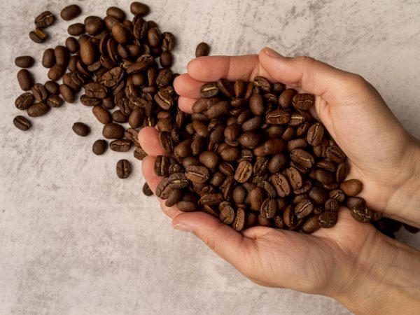 Termogênico com cafeína funciona mesmo? Descubra como age no corpo