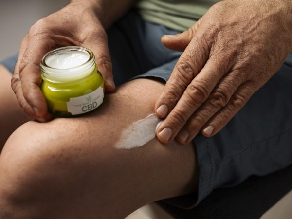 Qual o melhor medicamento para varizes nas pernas e o que muda nos efeitos?