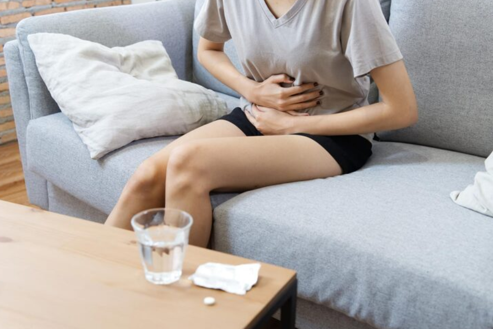 Medicamento para digestão funciona melhor antes ou depois das refeições?