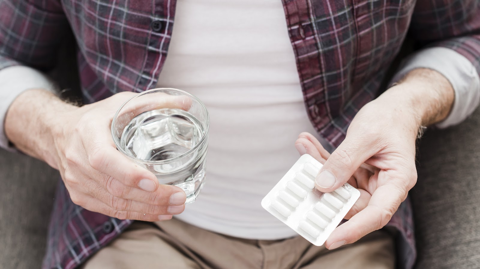 Digestão mais leve: como enzimas digestivas e lactase podem auxiliar no dia a dia