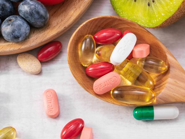 Vitaminas e minerais: como a combinação adequada pode auxiliar no equilíbrio do colesterol